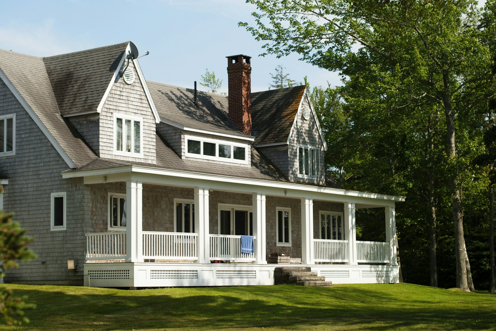 Eco-friendly Homes and Insurance: How Green Upgrades Affect Your Coverage