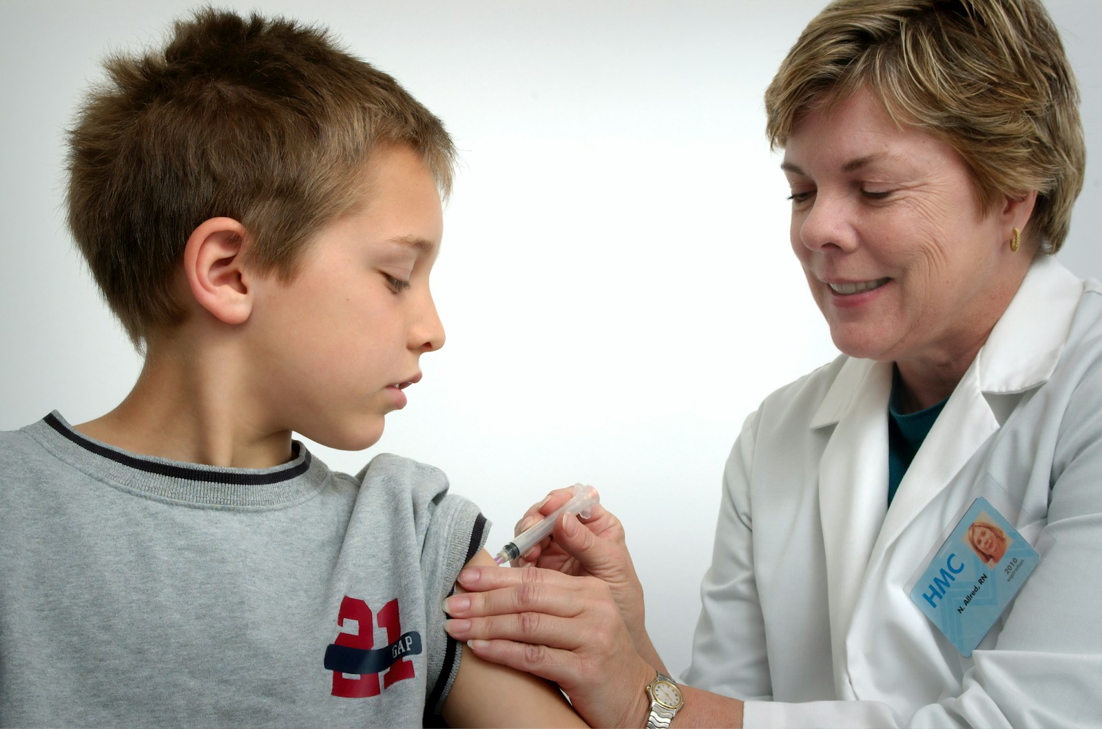 The Pros and Cons of High-Deductible Health Insurance Plans and HSAs